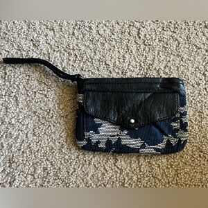 Aeropostale wristlet